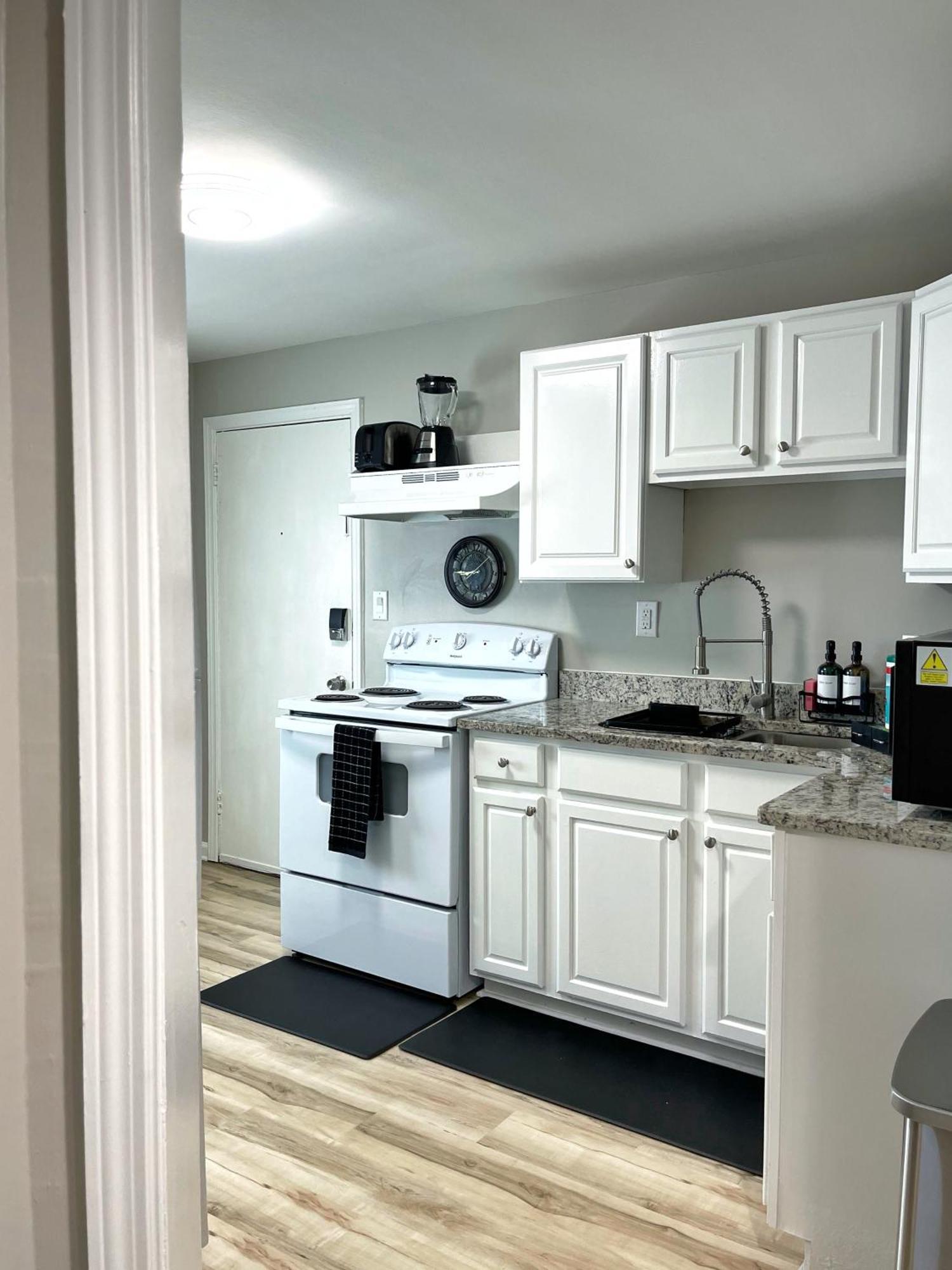 *New* The Cozy Haven, 5 Minutes To Atl Airport Apartment Atlanta Luaran gambar