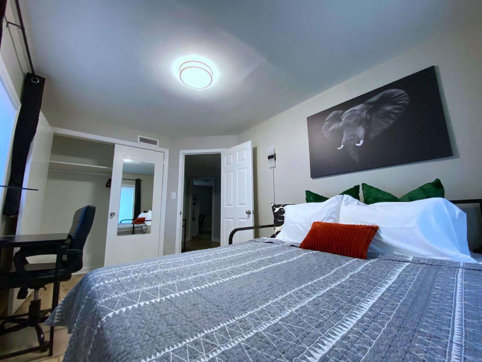 *New* The Cozy Haven, 5 Minutes To Atl Airport Apartment Atlanta Luaran gambar